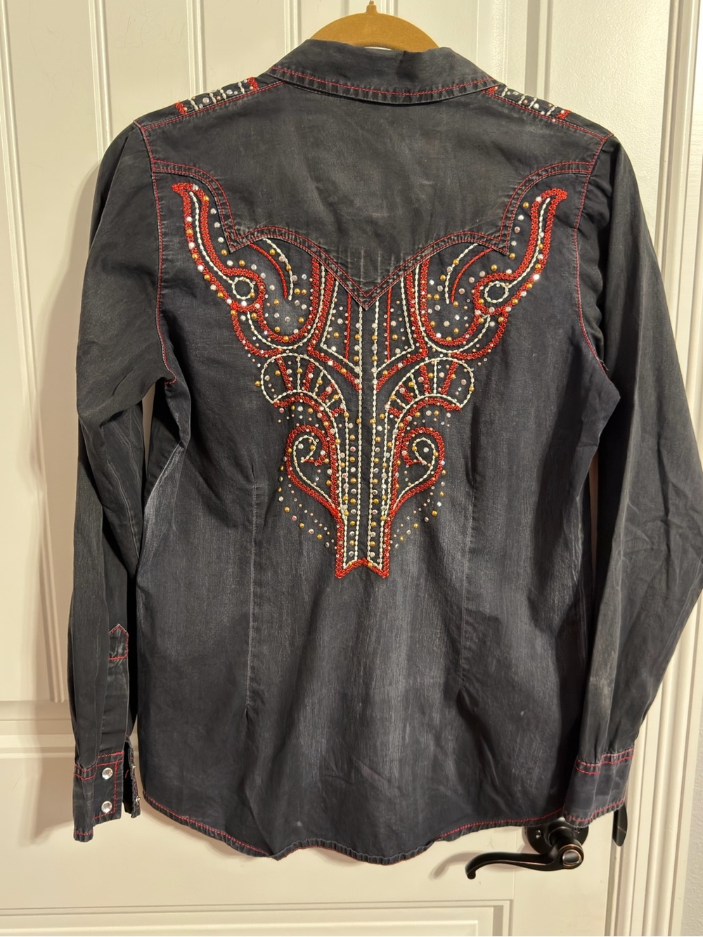 Rock 47 by Wrangler Pearl Snap Women's Long Sleeve Blouse w/ Rhinestones. Size M